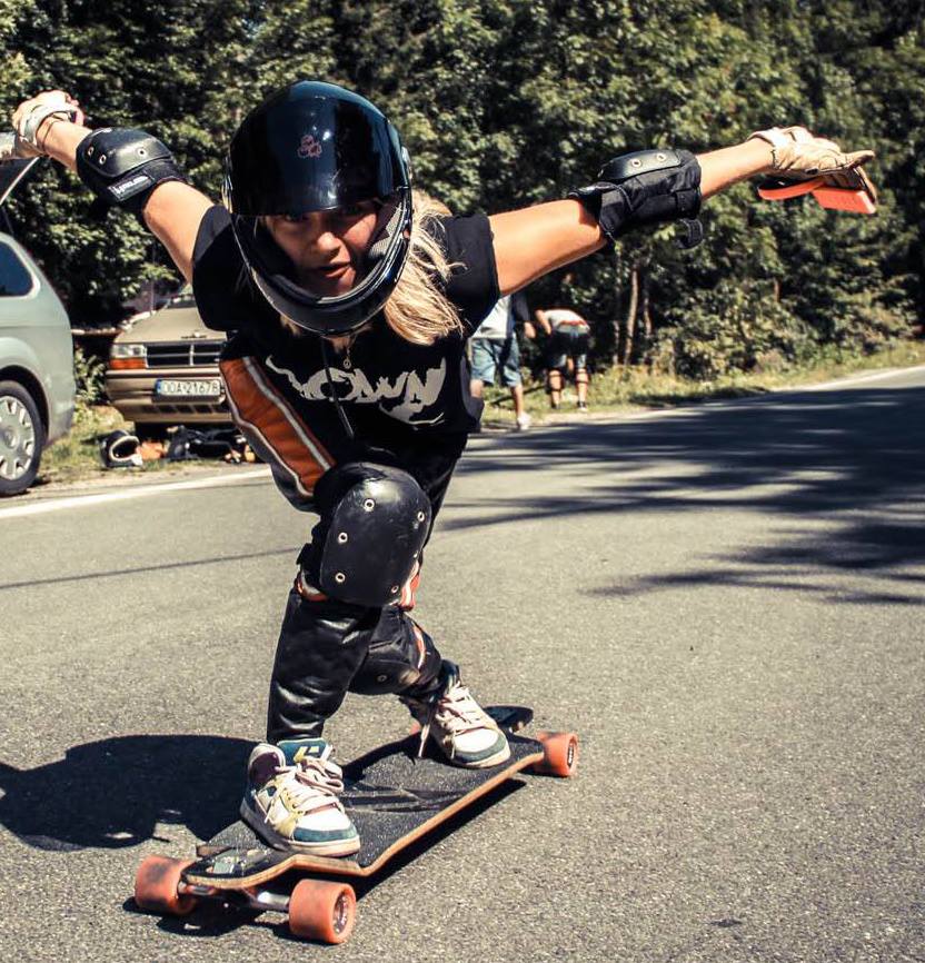 Longboard Girls Crew Poland Laura Godek’s latest edit