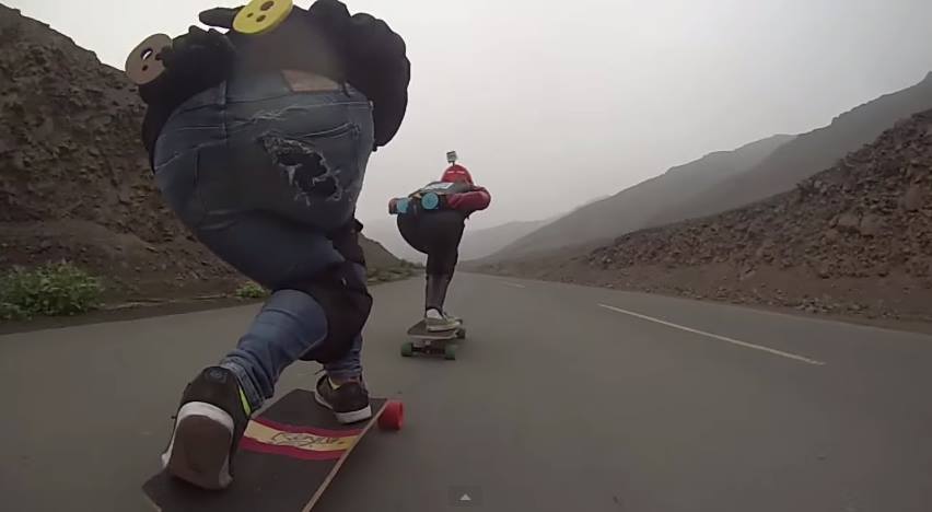 Giorginna Ivanov & Naty Iglesias going fast in Peru