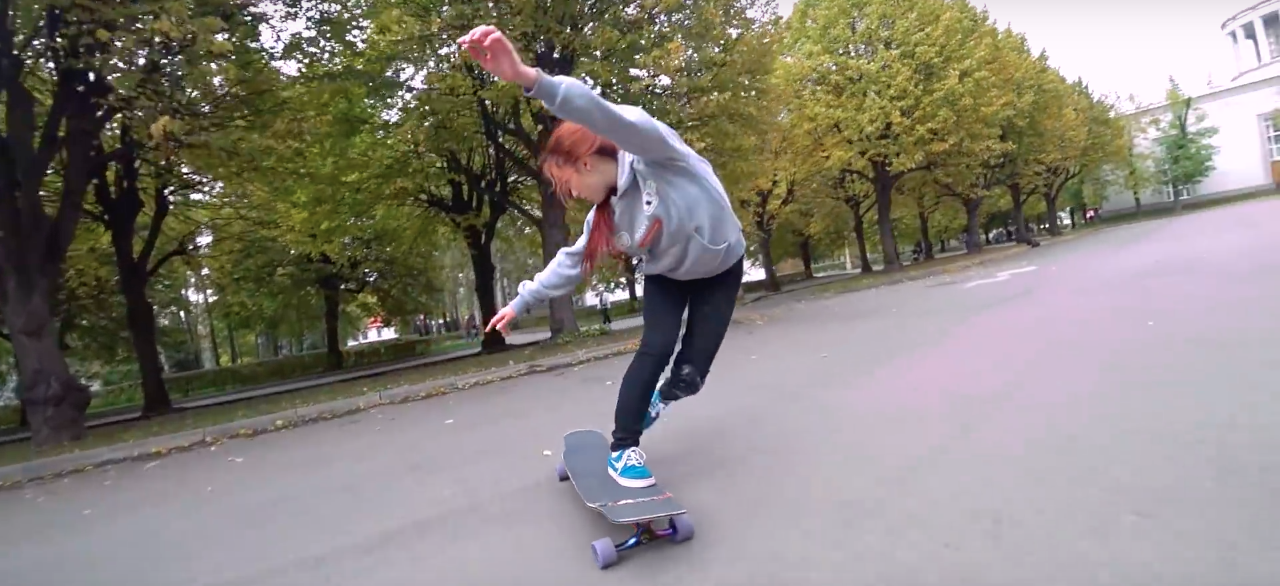 LGC Russia’s Kate Voynova – Autumn Longboarding